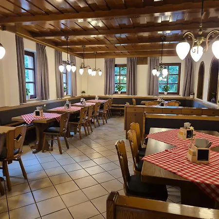Inn Tut *