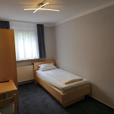 Tut * Nuremberg
